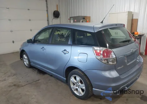 2006 Toyota Matrix Xr z USA, uszkodzony, nr VIN 2T1LR30E56C555427